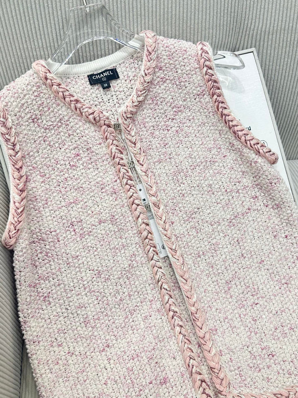 CC 26 Knitted Vest Jacket Light Pink in Wool 387497