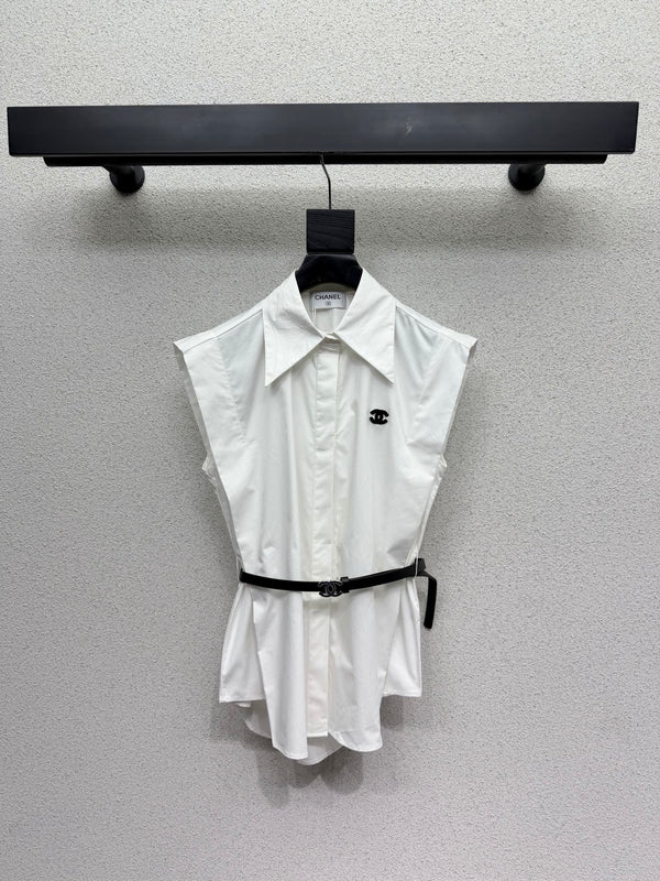 Chemise ajustée CC avec ceinture en coton 388485