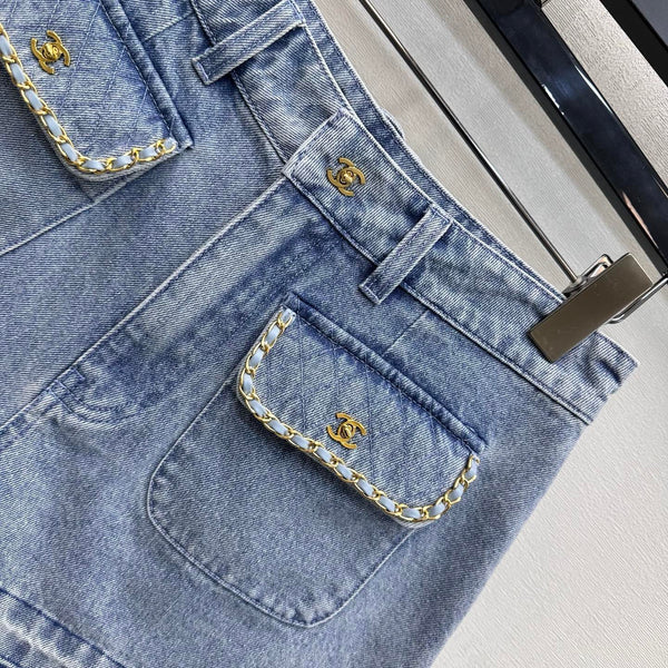CC 26 Fringe-Edge Denim Shorts Blue in Cotton 389536