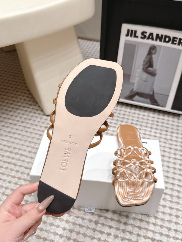 Loe 26 Openwork Woven Sandals Light Brown in Leather 813538
