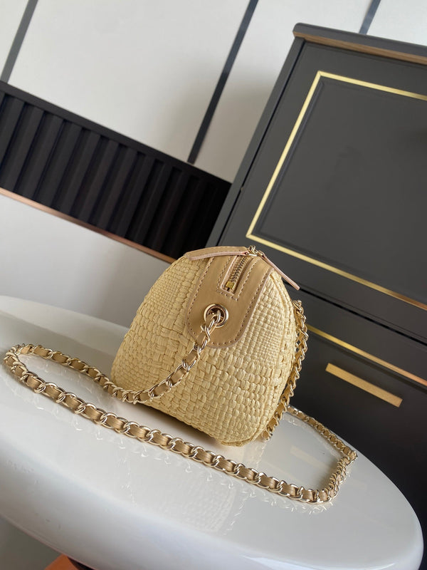 CC Classic Handbag With Chain 18.5cm Beige Woven Coconut Fiber