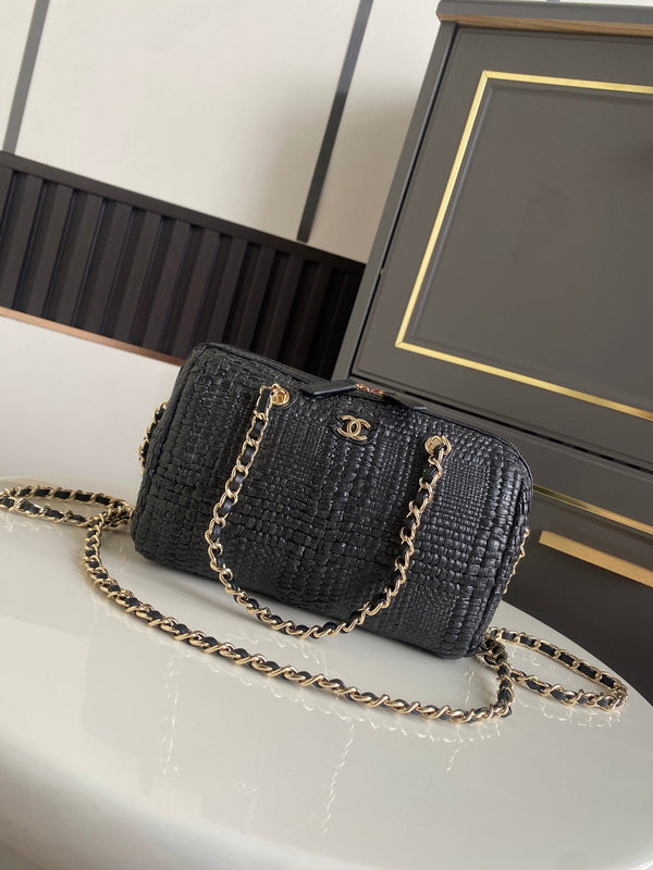 CC Classic Handbag With Chain 18.5cm Black Woven Coconut Fiber