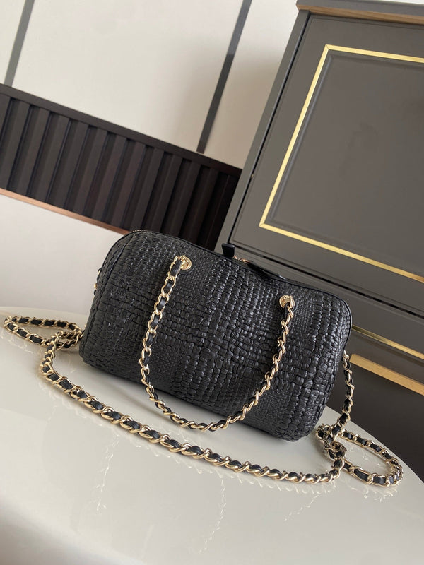 CC Classic Handbag With Chain 18.5cm Black Woven Coconut Fiber