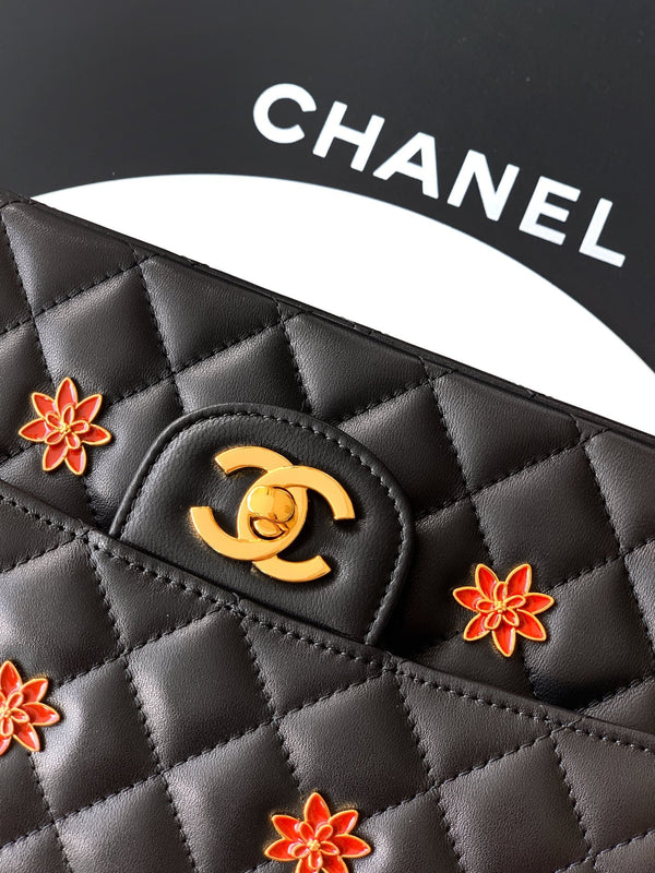 CC Flower Embellished Handbag 25.5cm Black Lambskin