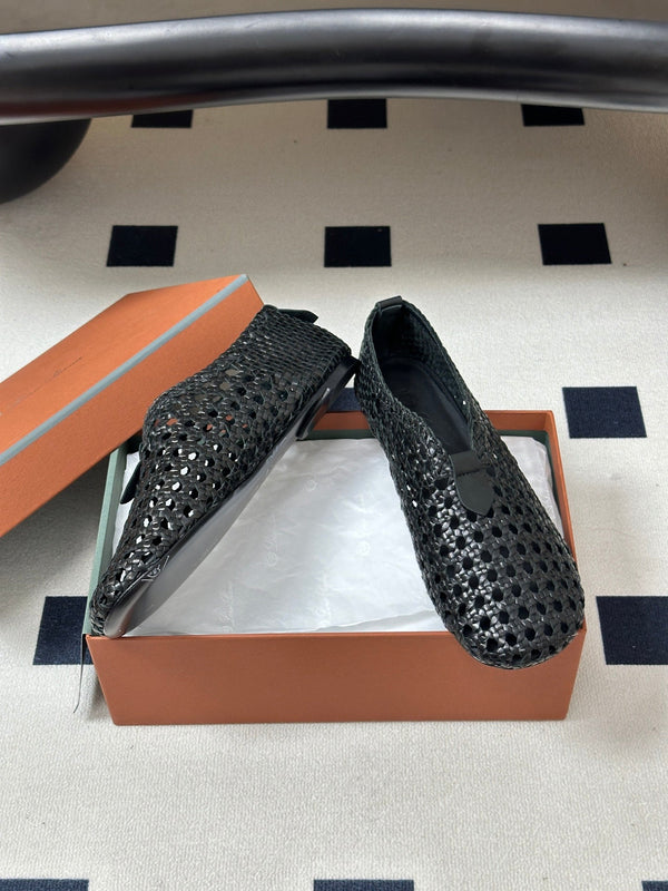 LP 26s Floaty Flats Black Handwoven Cowhide Leather 235279