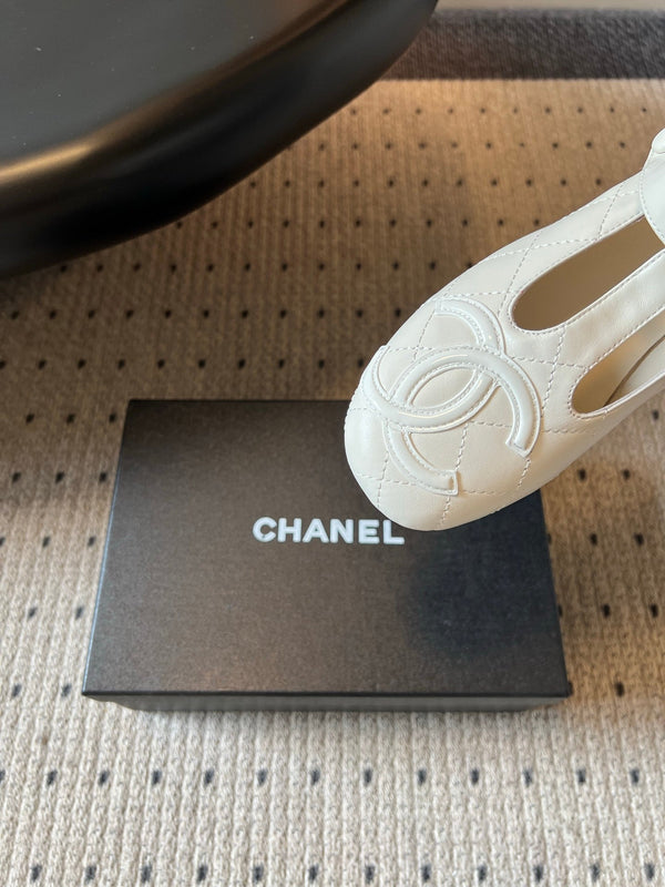 CC 26s T-Strap Mary Jane Flats White Cowhide