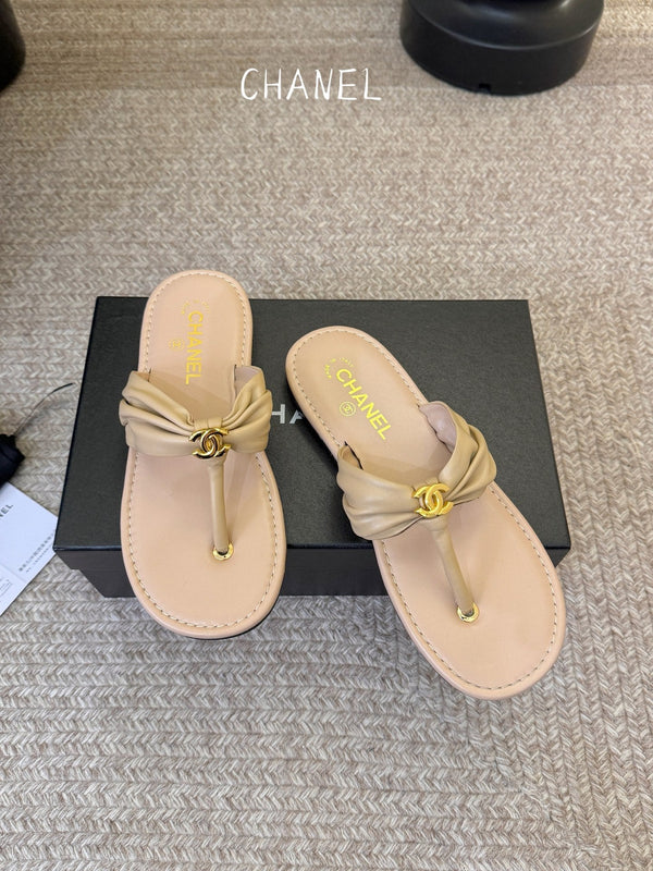 CC 26S Thong Slide Sandals Begie Cowhide 835645