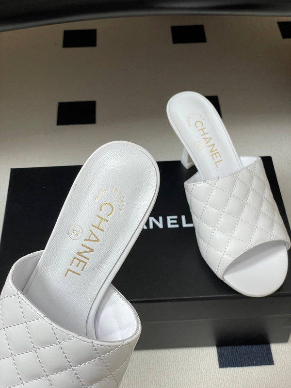 CC Quilted Heeled Sandal 8cm White Lambskin 834719
