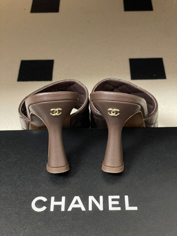 CC Quilted Heeled Sandal 8cm Dark Brown Lambskin 834717