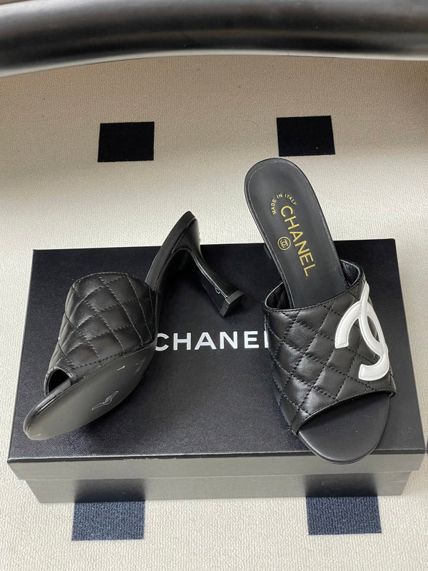 CC 26A Logo Quilted Heeled Sandals 8cm Black White Lambskin 834712
