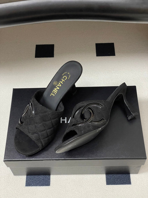 CC 26A Logo Quilted Heeled Sandals 8cm Black Suede 834706