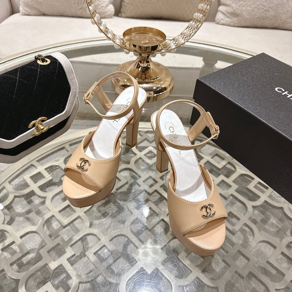 CC 2026 Platform Sandals 11cm Begie Sheepskin 834298