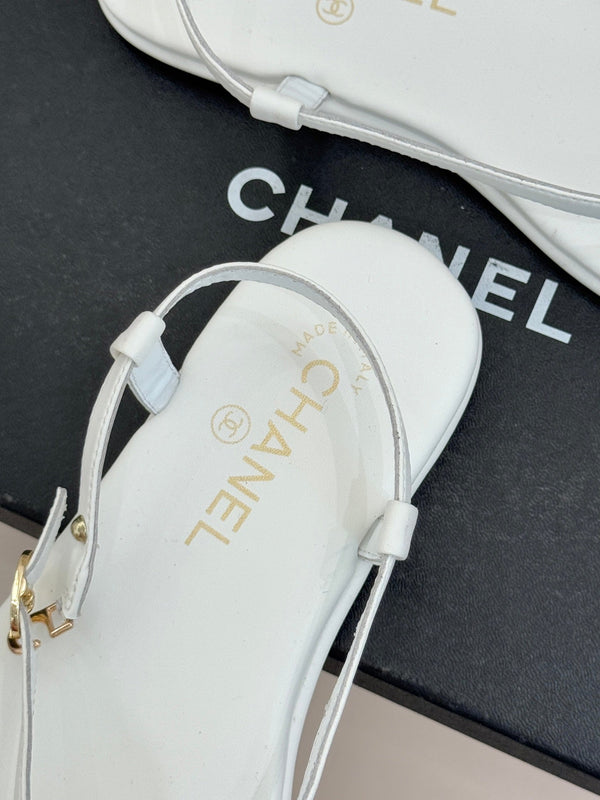 CC New Minimalist Flip-Flop Flat Sandals Calfskin 841972