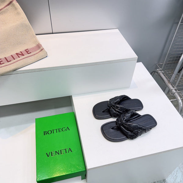 BV 26ss Thong Flip-Flops Black Leather 842947