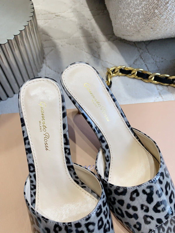 GR Leopard Print Pointed-Toe Mules 8.5cm Grey Patent Cowhide 851872