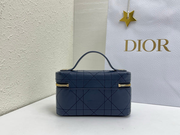 CD Cannage Vanity Chain Bag 19cm Navy Cowhide 158124