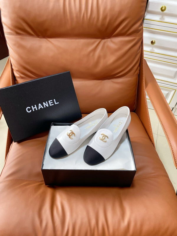 CC 26P Double C Loafers White Black Lambskin & Grosgrain 857976