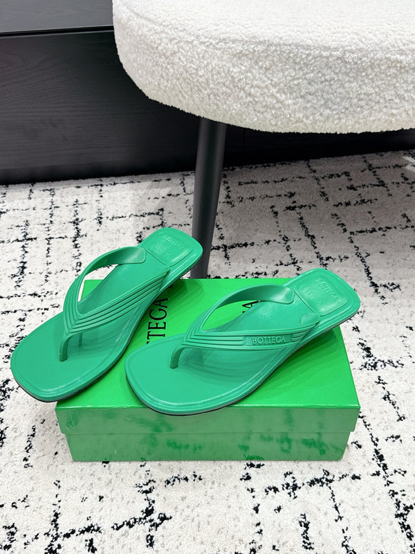 BV 26ss Thong Sandals 5cm Green TPU Rubber 858437
