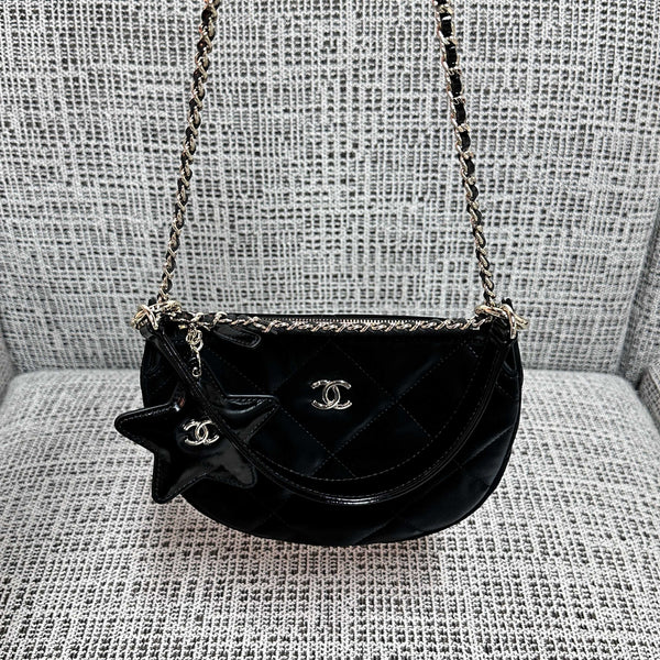 CC Coco Neige Clutch With Chain Star Charm 22cm Black Velvet