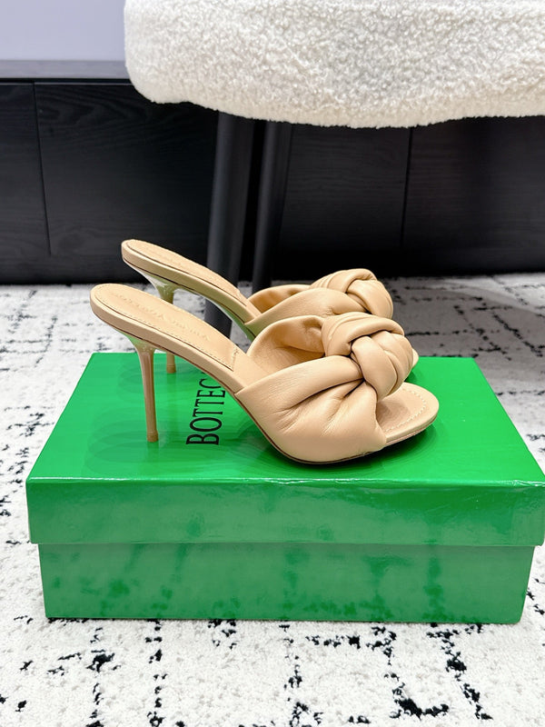 BV Knot Mule Sandals 9cm Beige Lambskin Leather 880938