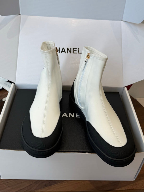 CC Coco Beach 2026 Short Boots Black White Mixed Fibers & Rubber 887679