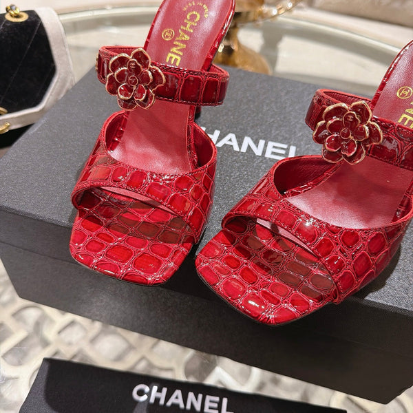 CC 26A Camellia Double C Square Toe Mules 10cm Red Stone-Grain Cowhide 890675