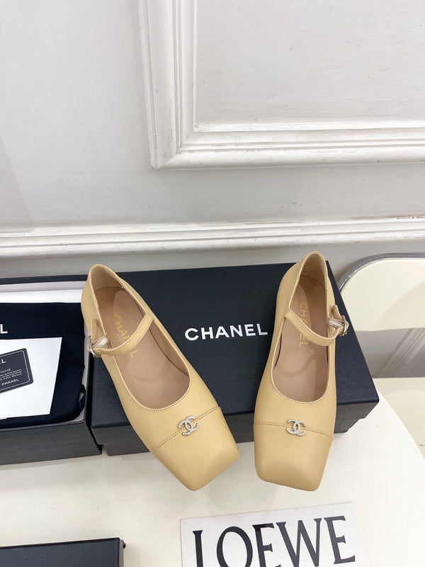 CC Square Toe Mary Jane Flats 2.5cm Beige Lambskin Leather 891750
