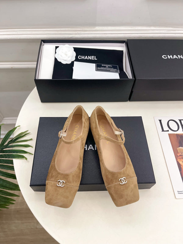 CC Square Toe Mary Jane Flats 2.5cm Beige Suede 891752