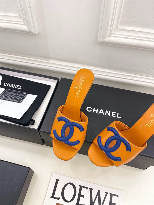 CC Double C Mules 9.5cm Orange Blue Leather 891682