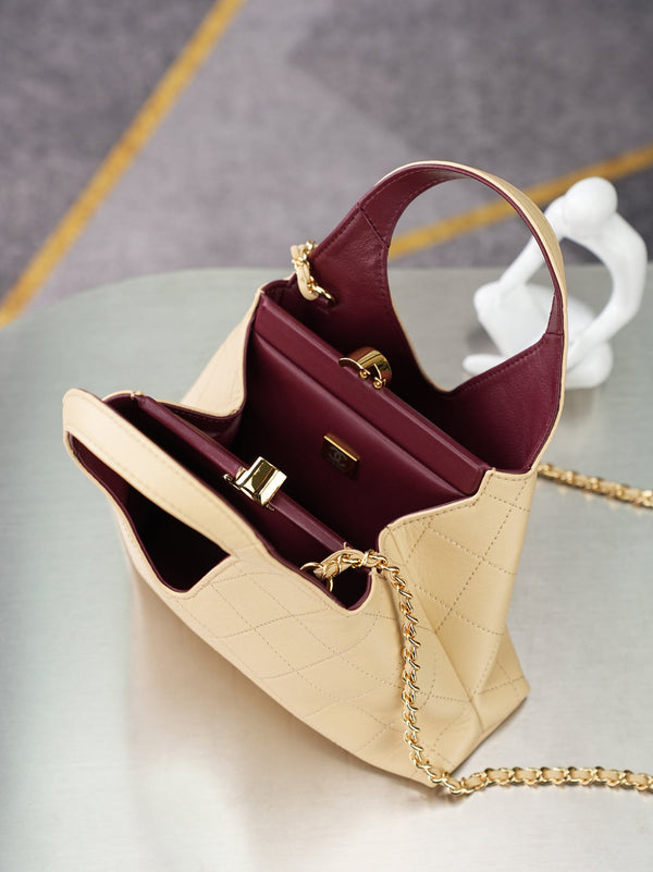 CC 26A Shopping Bag 23cm Light Beige Lambskin