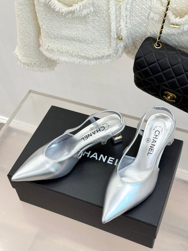 CC 26A Pointed Toe Slingback Pumps Silver Patent Cowhide 904671