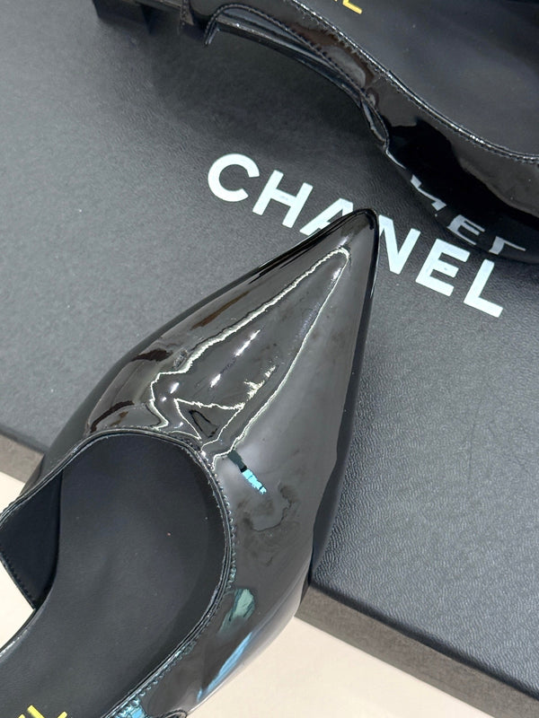 CC 26A Pointed Toe Slingback Pumps Black Patent Cowhide 904670