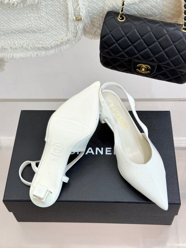 CC 26A Pointed Toe Slingback Pumps White Patent Cowhide 904668