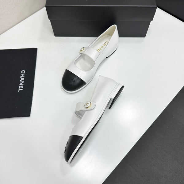 CC Mary Jane Flats White Black Leather 925645