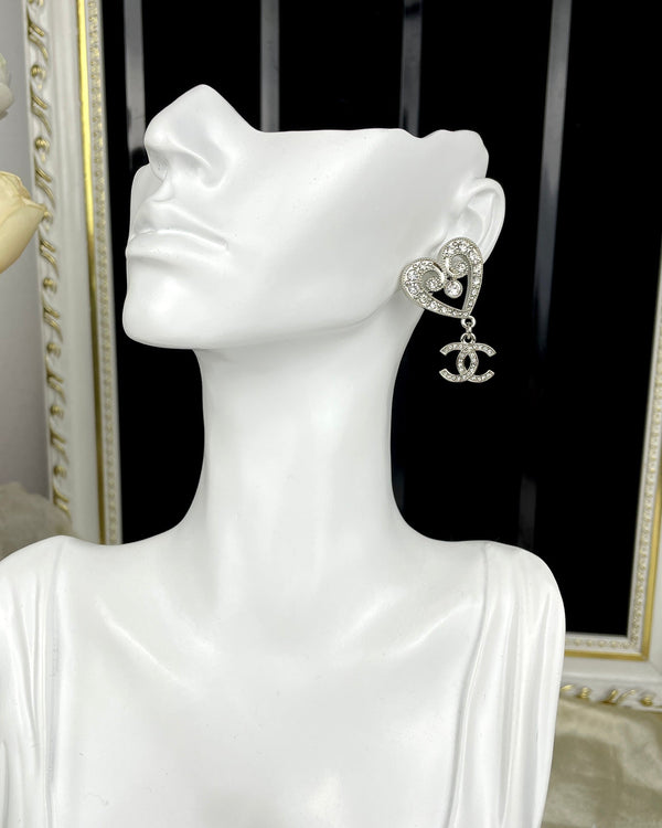 CC Earrings 284873
