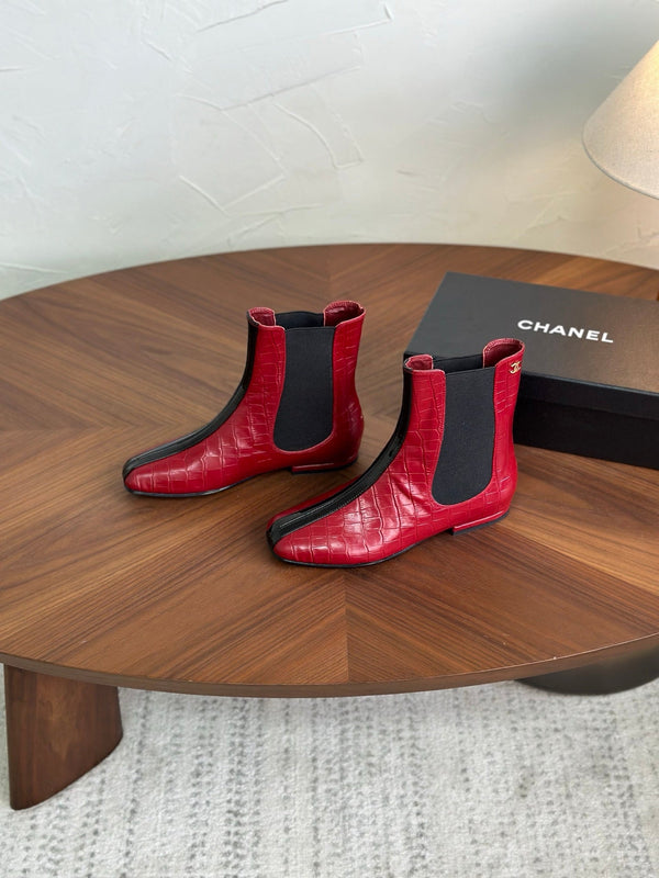 CC Métiers d'Art 2026 Short Boots Red Croc-Embossed Leather 938116