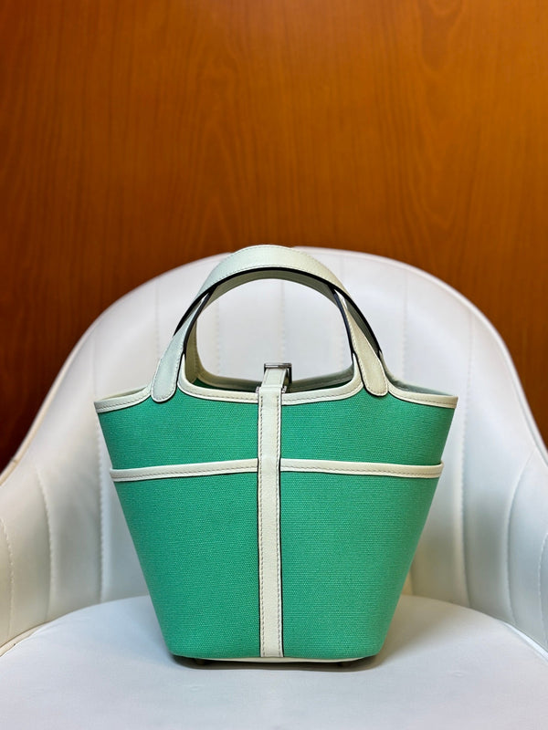 HM Picotin Lock 18CM Pocket Handbag Mint Green Ivory Swift Canvas