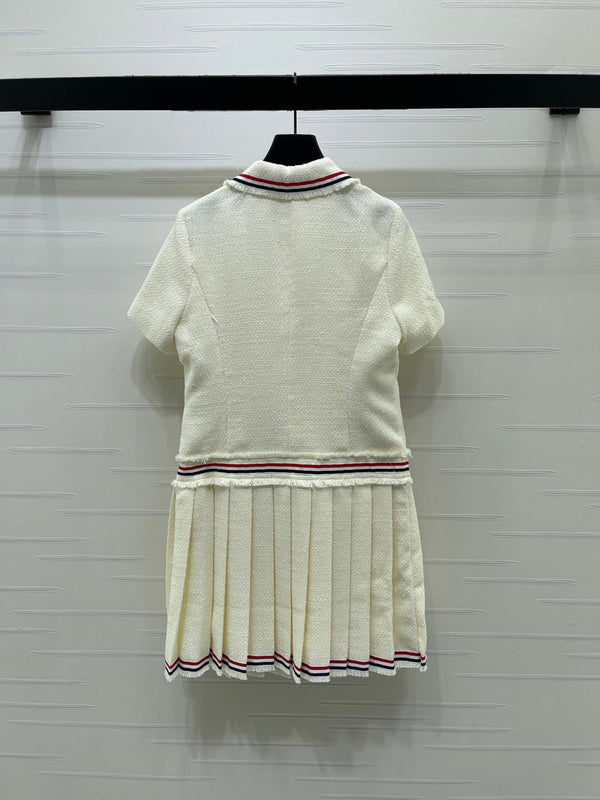 CC Pleated Knit Dress Contrast Stripe Trim Polyester 415911