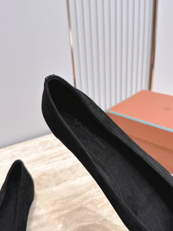 LP Primula Pointed-Toe Ballet Flats Silk Bow Black Suede 954477