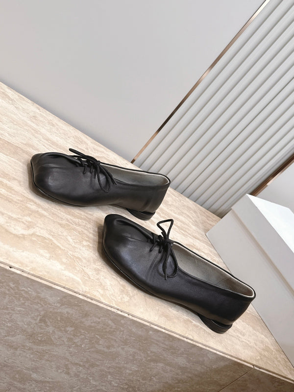 TR Lace-Up Ballet Flats Square Toe Black Leather 954412
