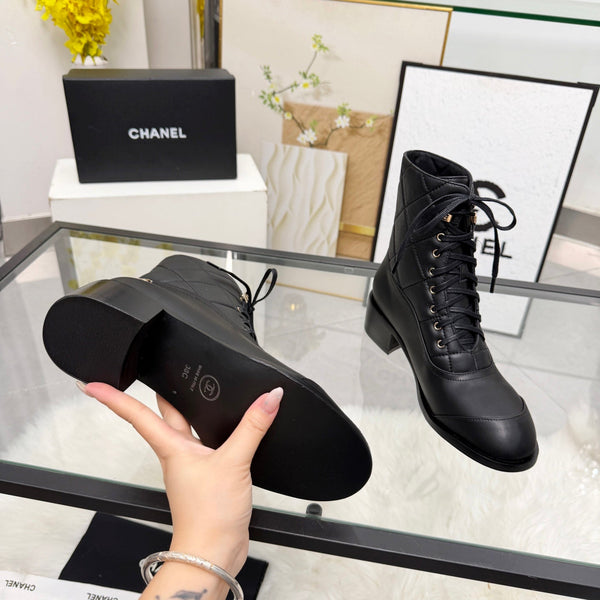 CC Lace-Up Ankle Boots 5CM Black Quilted Leather 958903