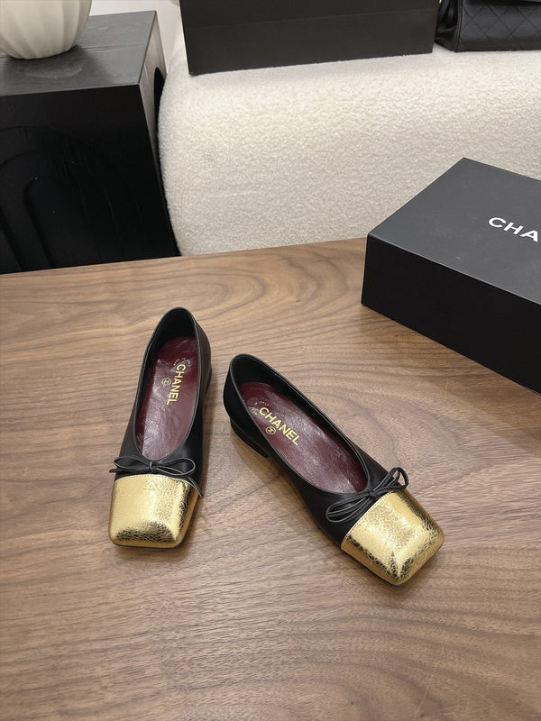 CC Square-Toe Ballet Flats Black Gold Lambskin 961515