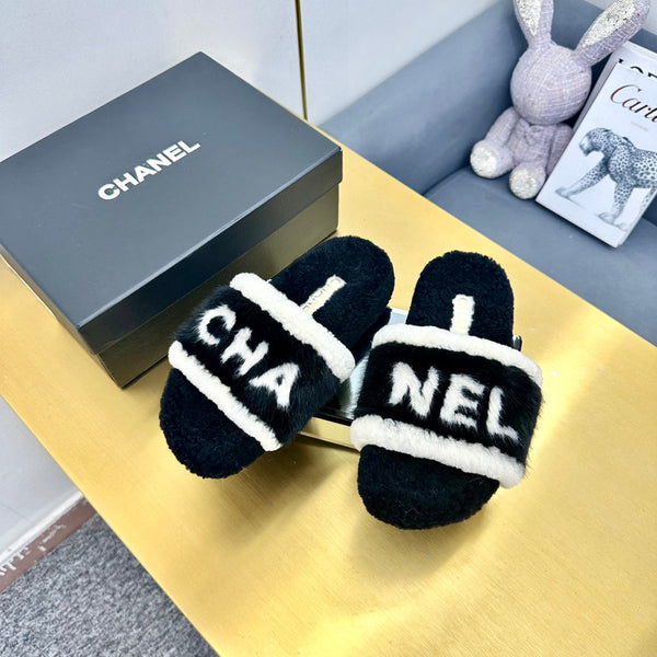 CC Slides Logo Faux Fur 139999