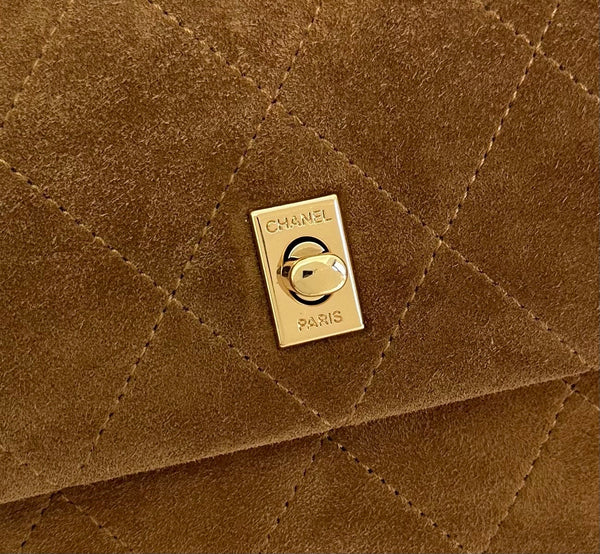 CC 26A Quilted Flap Shoulder Bag 22cm Suede