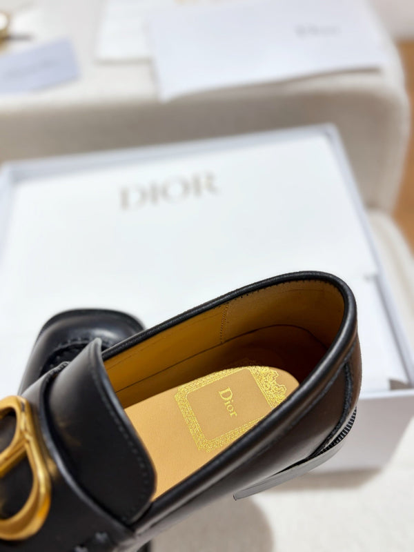 CD Chrono Loafer Signature D-Buckle Black Premium Leather 157551