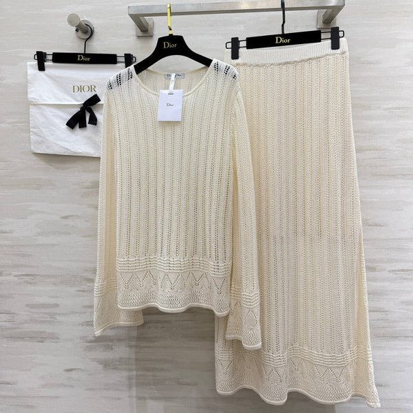 CD 26S Open-Knit Round-Neck Top & High-Waist Long Skirt Set 437198