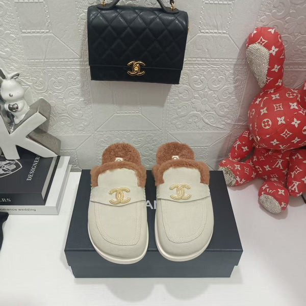 CC 26S Coco Beach Mules Crystal CC Logo Shearling Trim Lambskin 158238