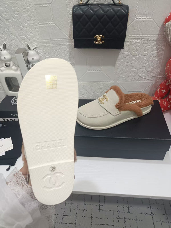 CC 26S Coco Beach Mules Crystal CC Logo Shearling Trim Lambskin 158238