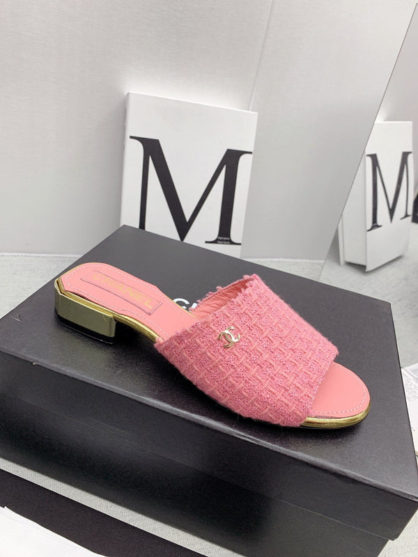 CC Slide Sandals Gold-Tone Logo Tweed 161724