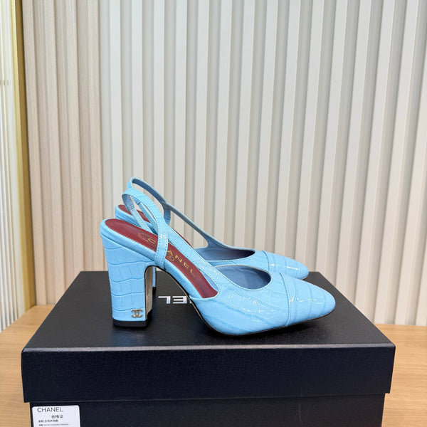 CC 26FW Slingback Pumps 9.5cm Crocodile-Embossed Patent Leather 182055